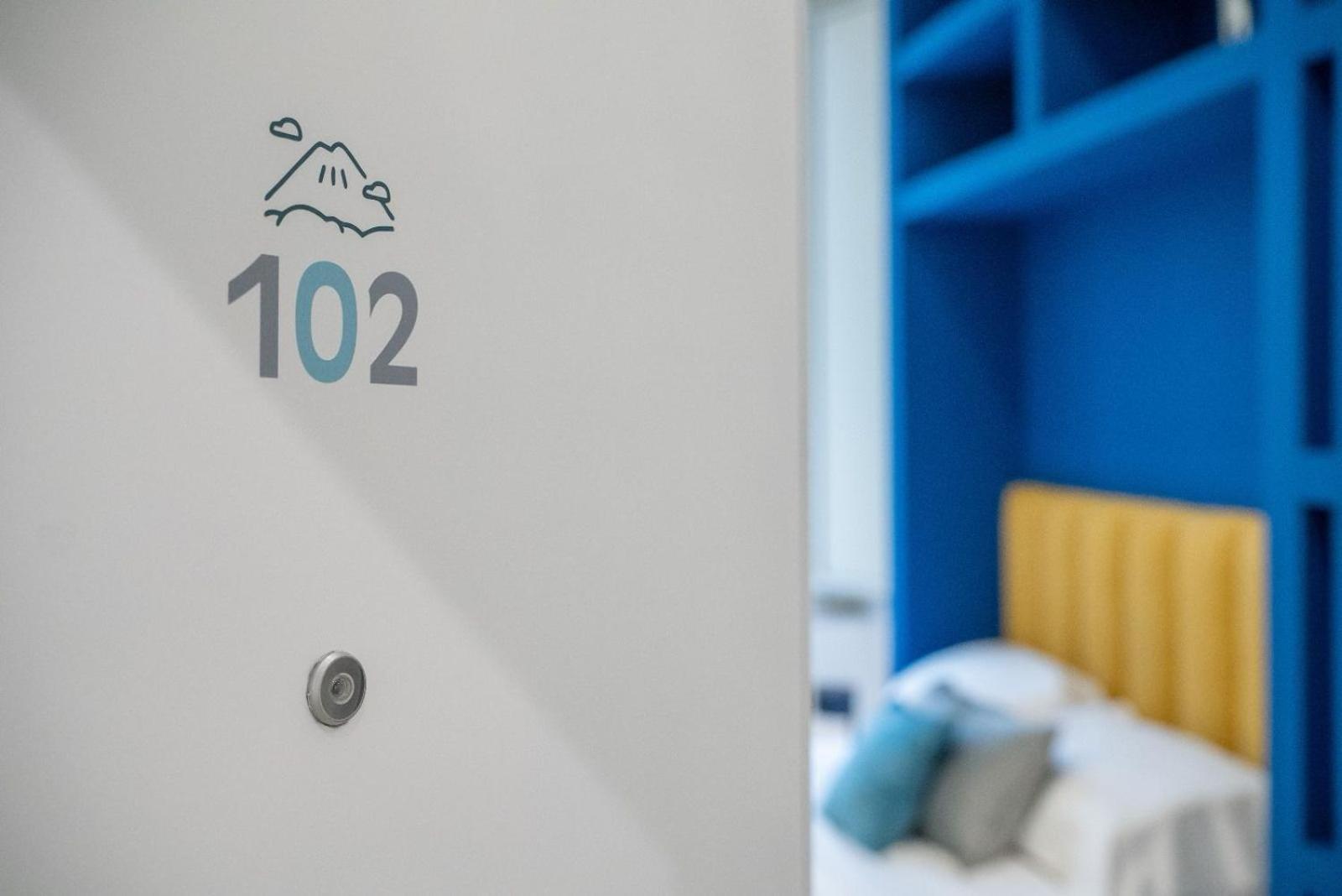 Bovio Boutique Studio Apartment Napoli Bagian luar foto