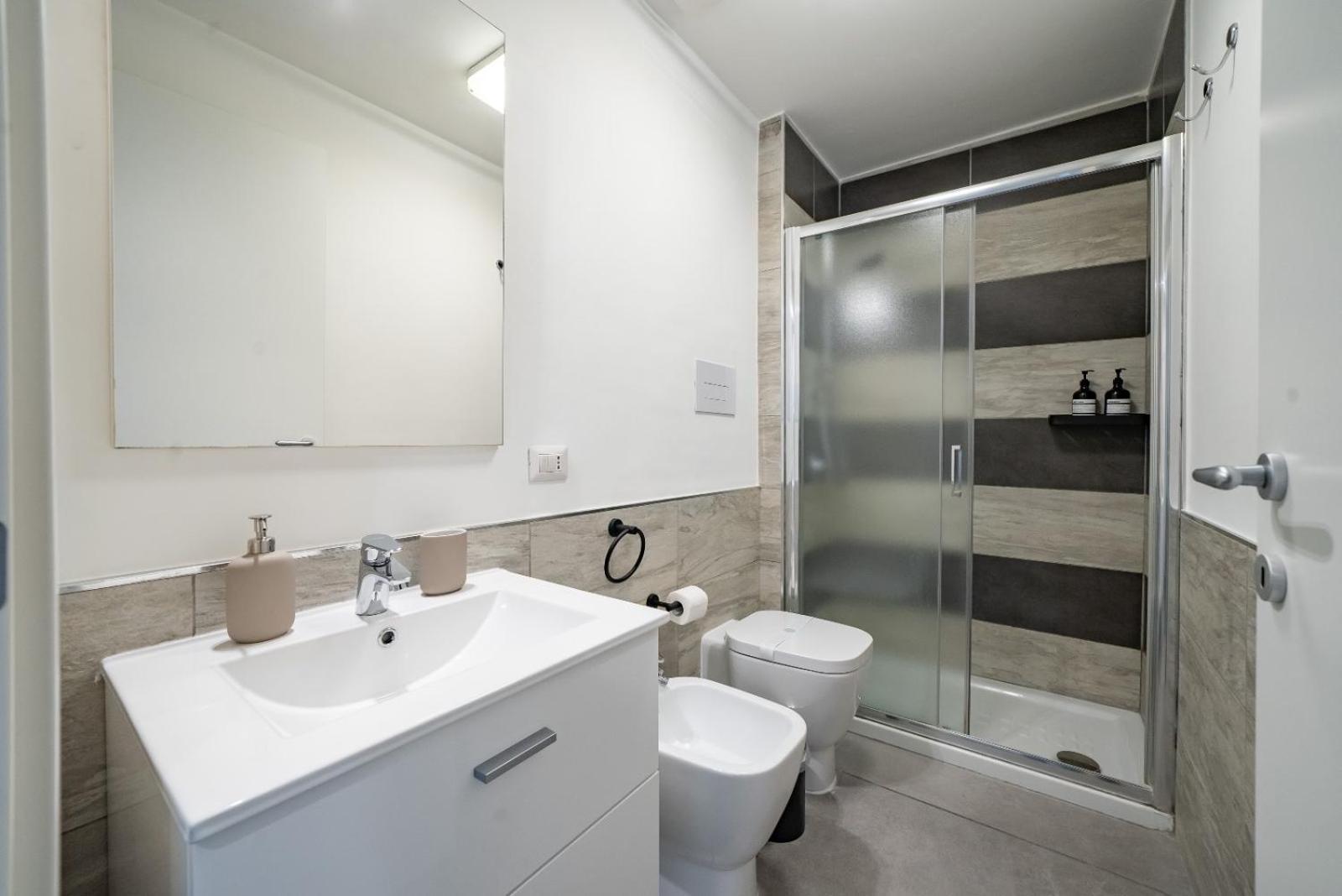 Bovio Boutique Studio Apartment Napoli Bagian luar foto